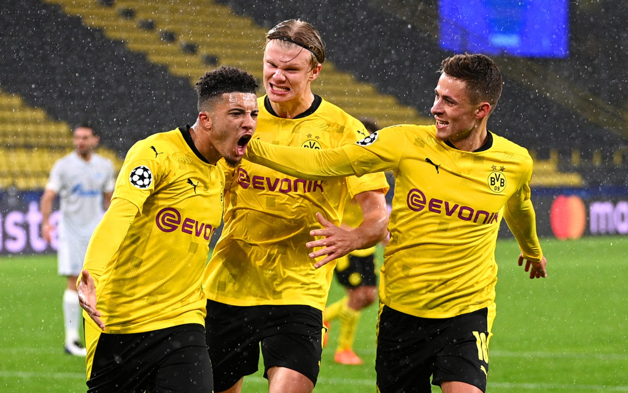 Borussia Dortmund to face Sevilla in UEFA Champions League round of 16