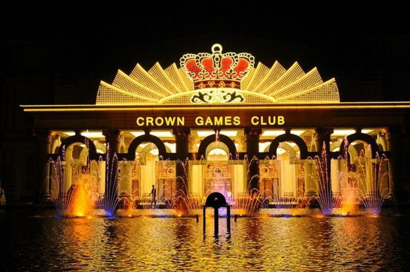 Crown International Club