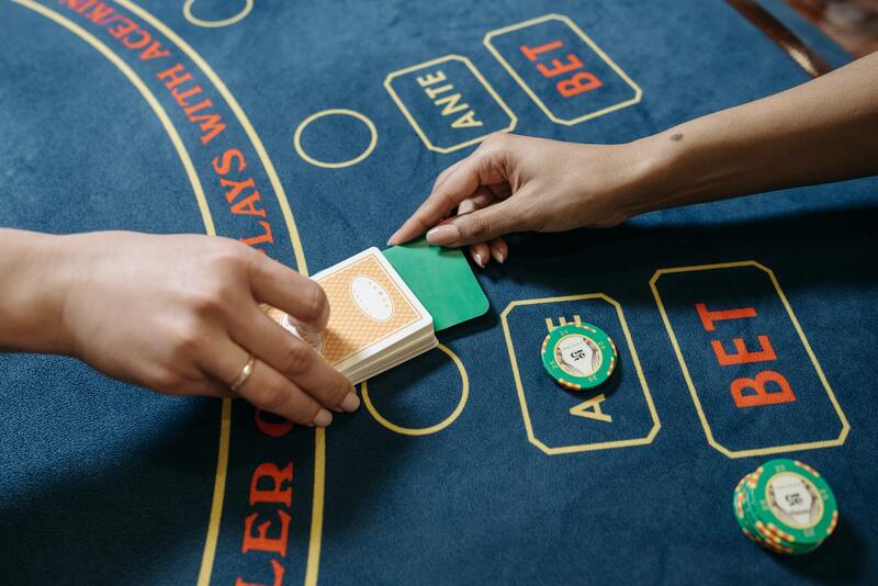 Cách Kiếm Tiền Từ Casino Online